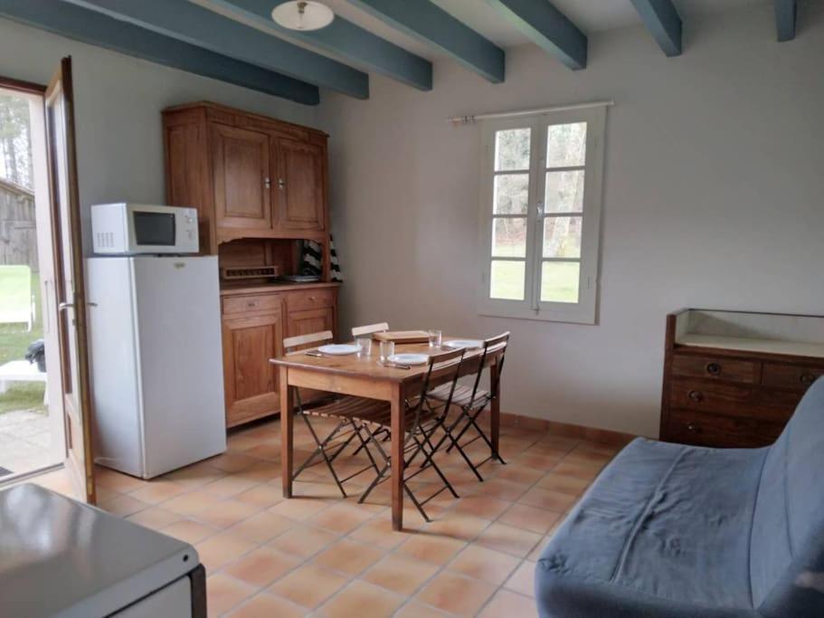 Le Petit Frouas Sud Appartement Vielle-Saint-Girons Buitenkant foto
